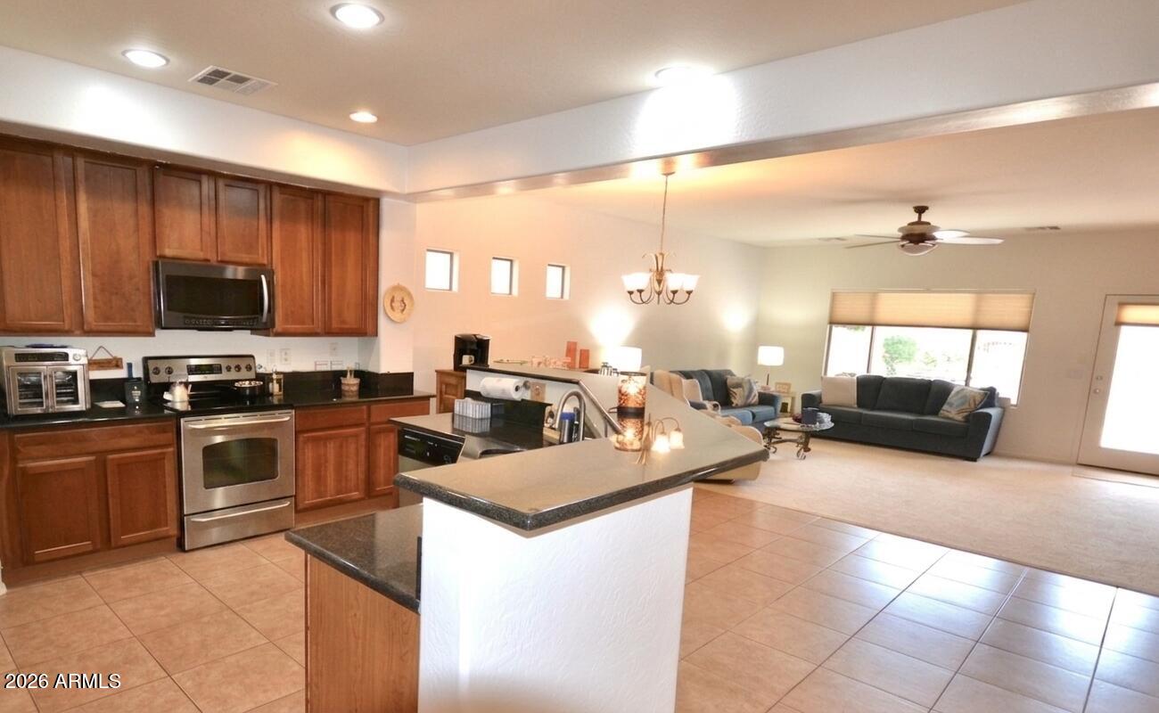 5423 W RANGE MULE Drive