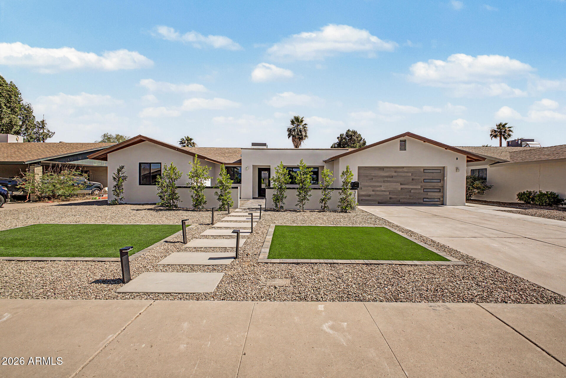 3127 E ALTADENA Avenue