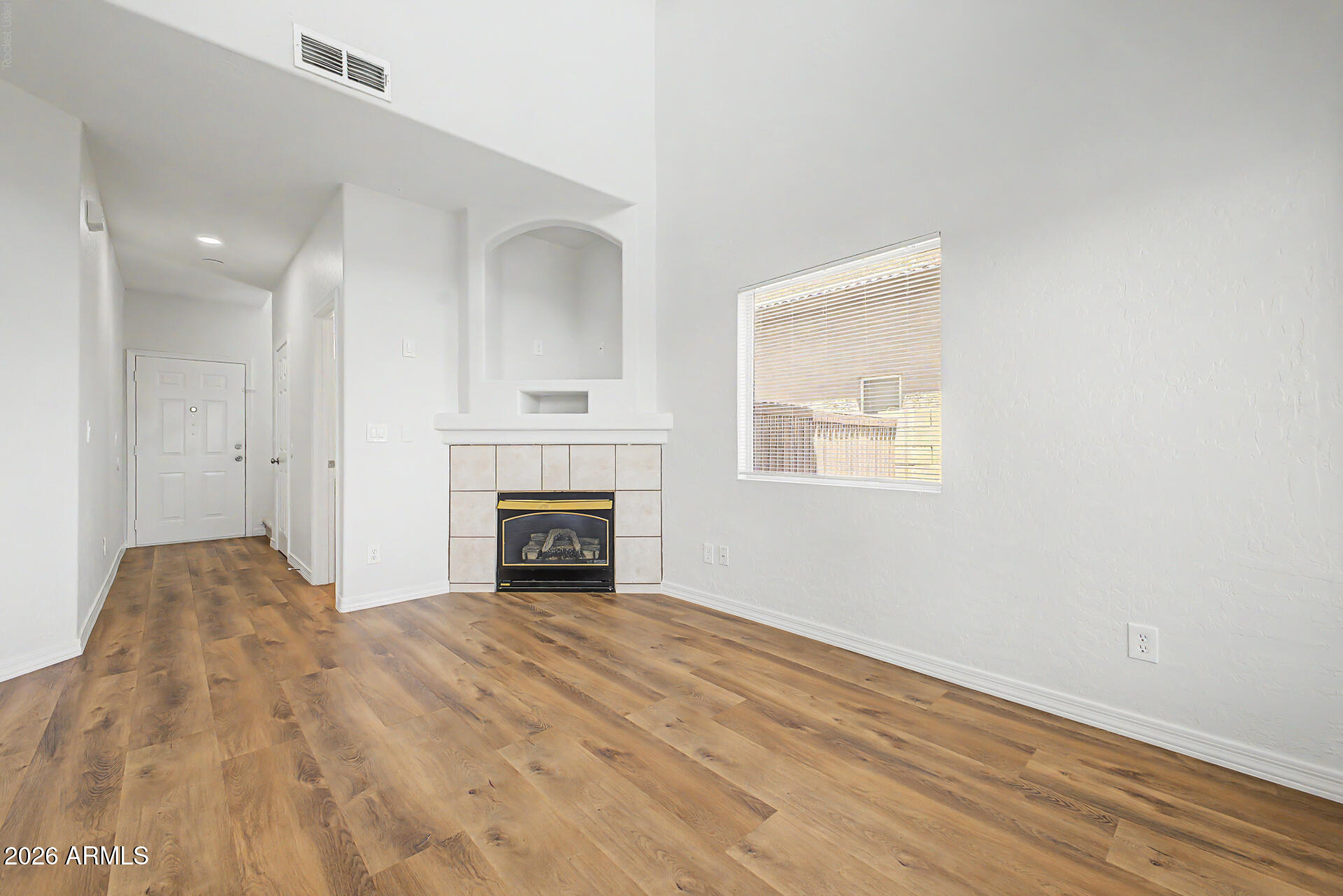 3831 W OREGON Avenue