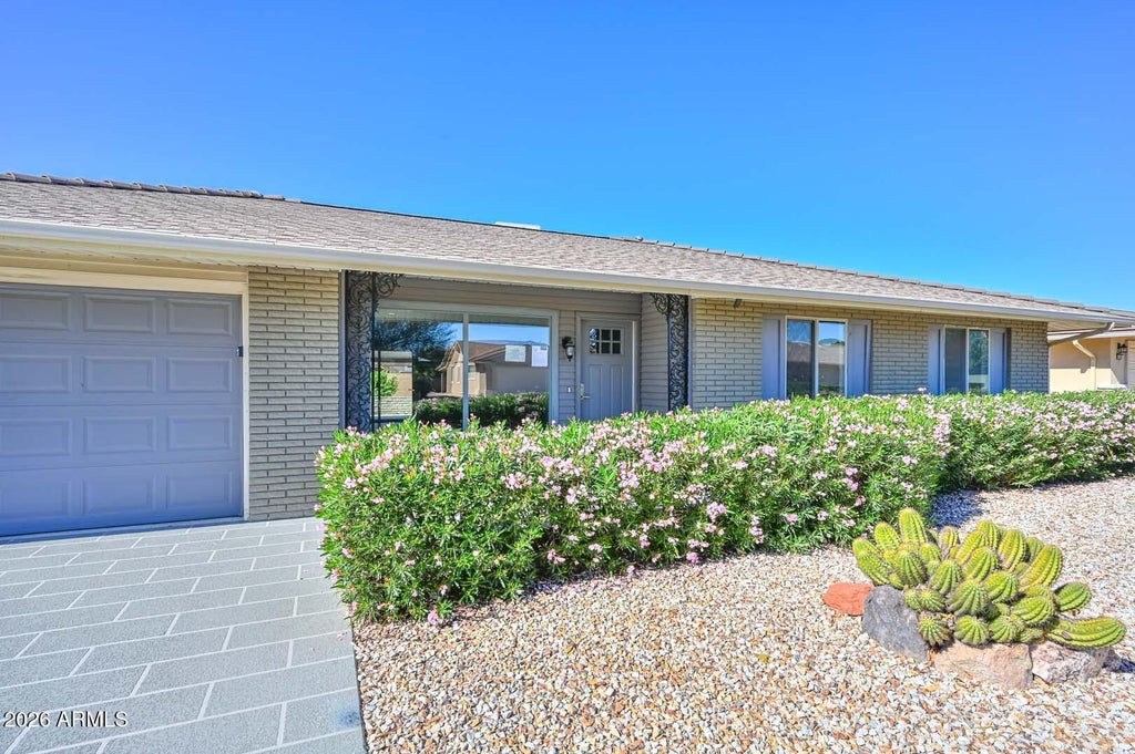 Photo of 9301 W Glen Oaks Circle N, Sun City, AZ 85351 (MLS # 7059157)