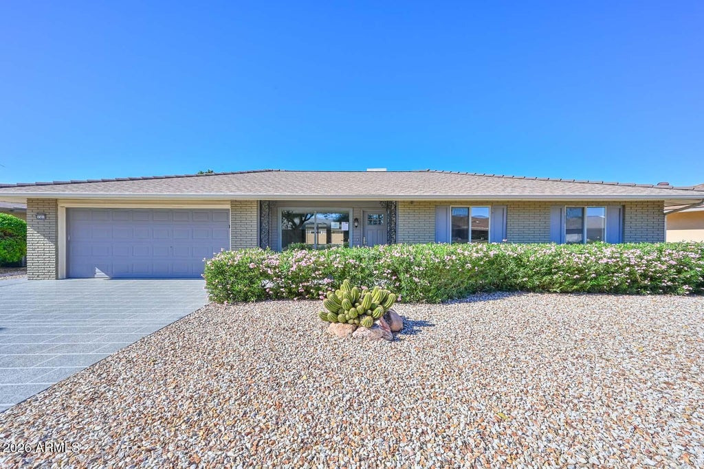 Photo of 9301 W Glen Oaks Circle N, Sun City, AZ 85351 (MLS # 7059157)
