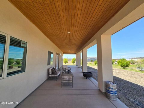 A home in Tonopah