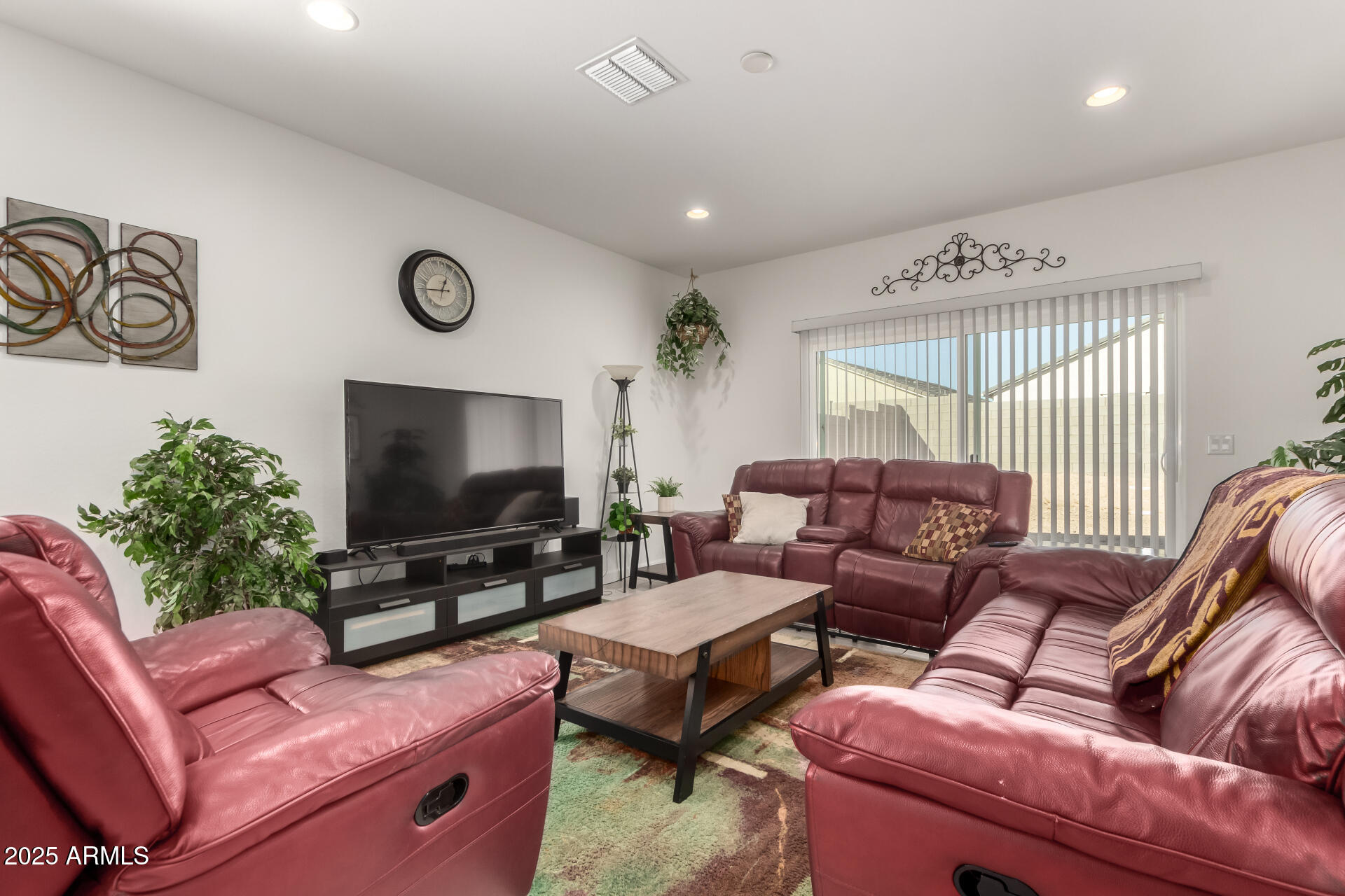 8222 W CLEMENTE Way
