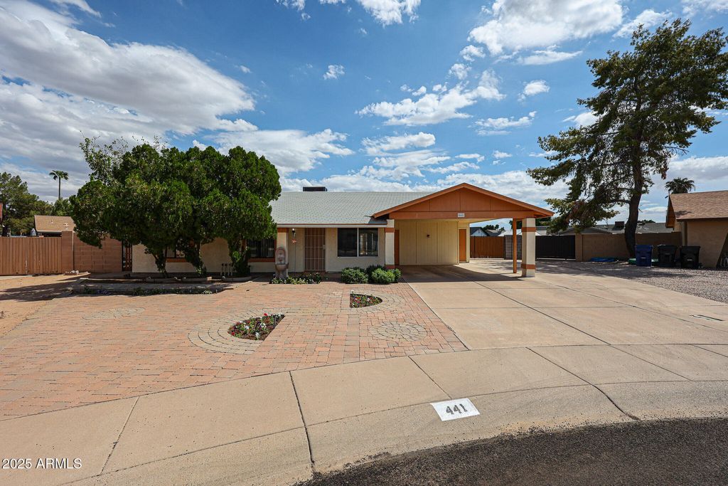 Photo of 441 W Highland Street, Chandler, AZ 85225 (MLS # 6923900)