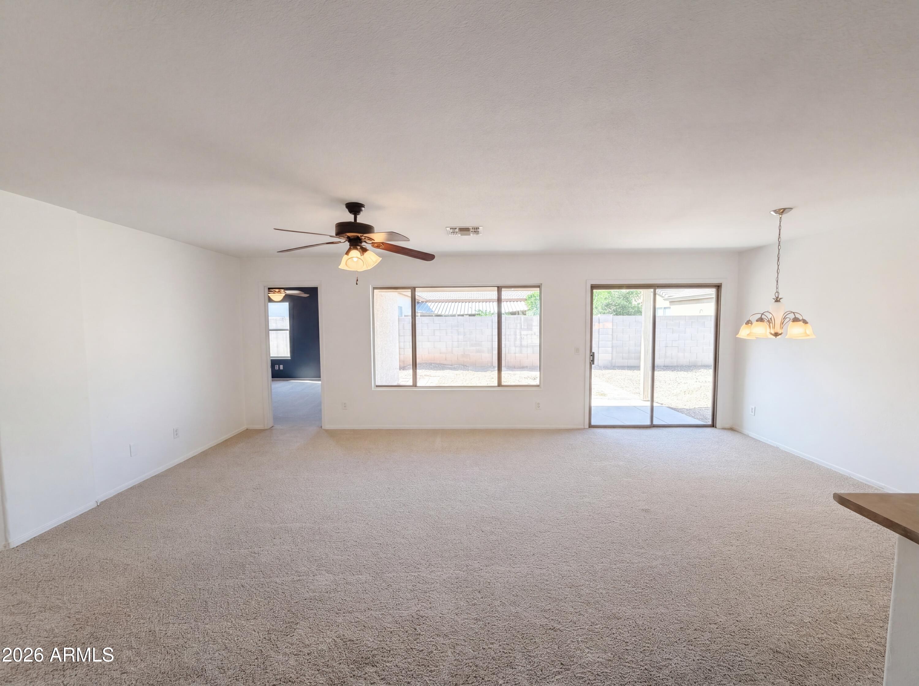 727 E MAHONEY Circle