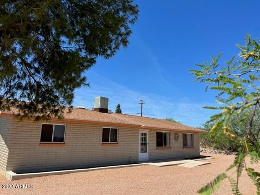 Clean, Spacious and private home close to Historic Tombstone! Great for yourself, as a rental or use for an Airbnb. This home has plenty of storage with an additional rooms that could be another bedroom, craft room, storage, office or??? Wood laminate flooring throughout. The backyard has a Large Shed for more storage and a covered patio (or use as a carport). Enjoy the flowering desert plants, mountain views and deer that come by often to visit!