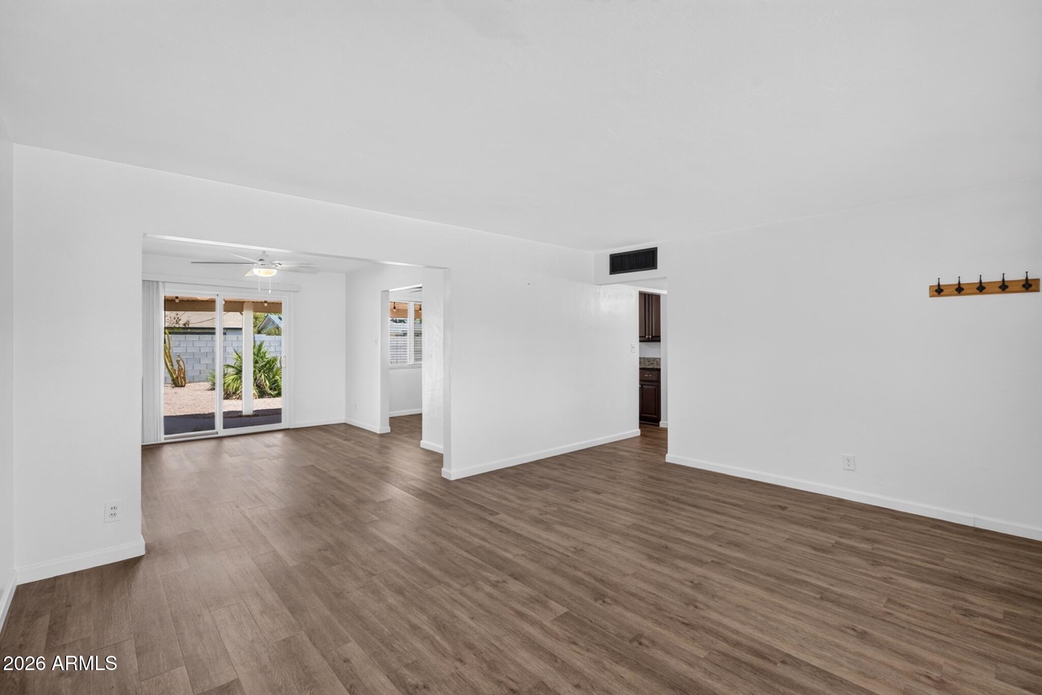 1711 S ROBERTS Road