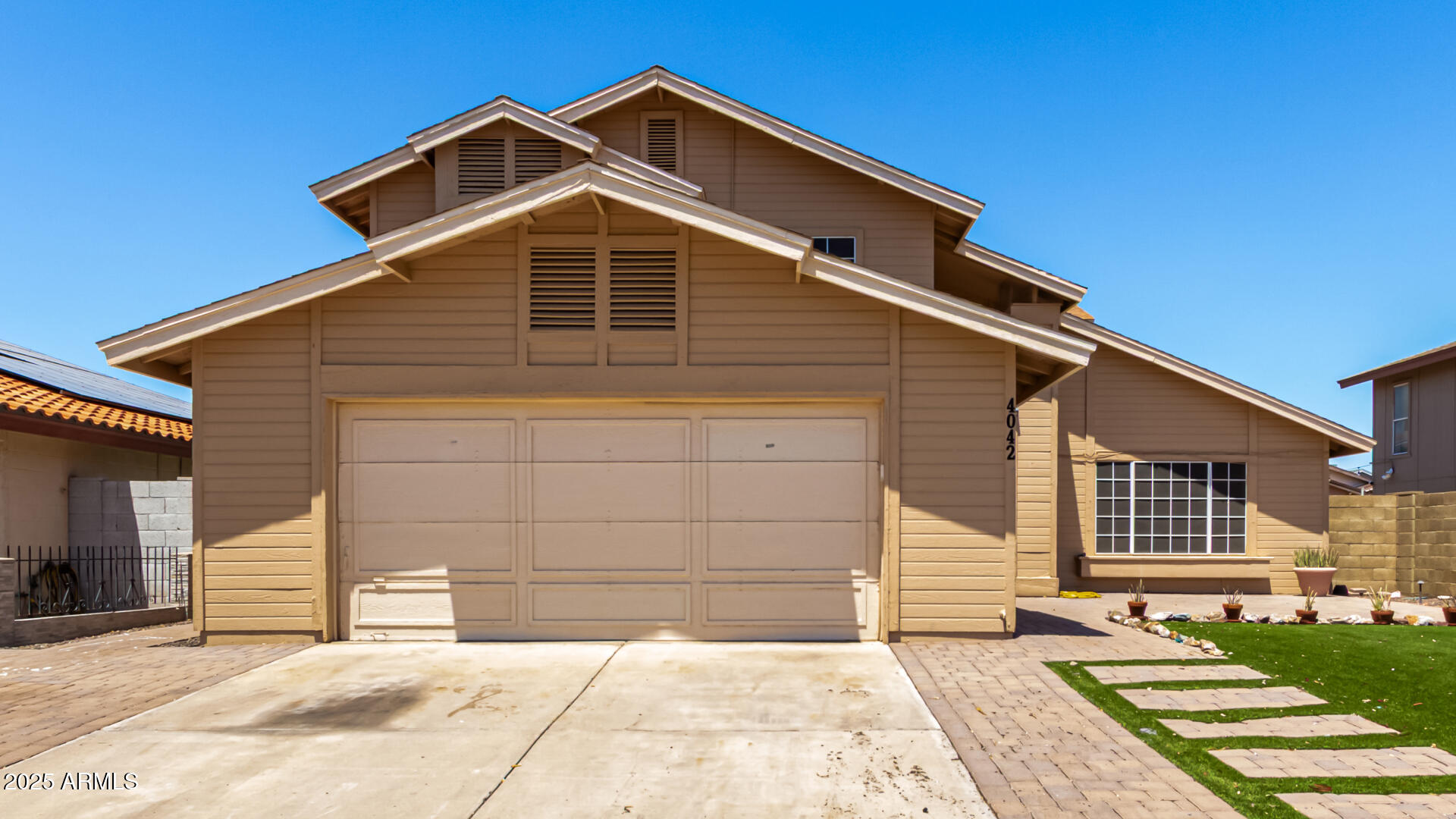 4042 W AVENIDA DEL SOL --