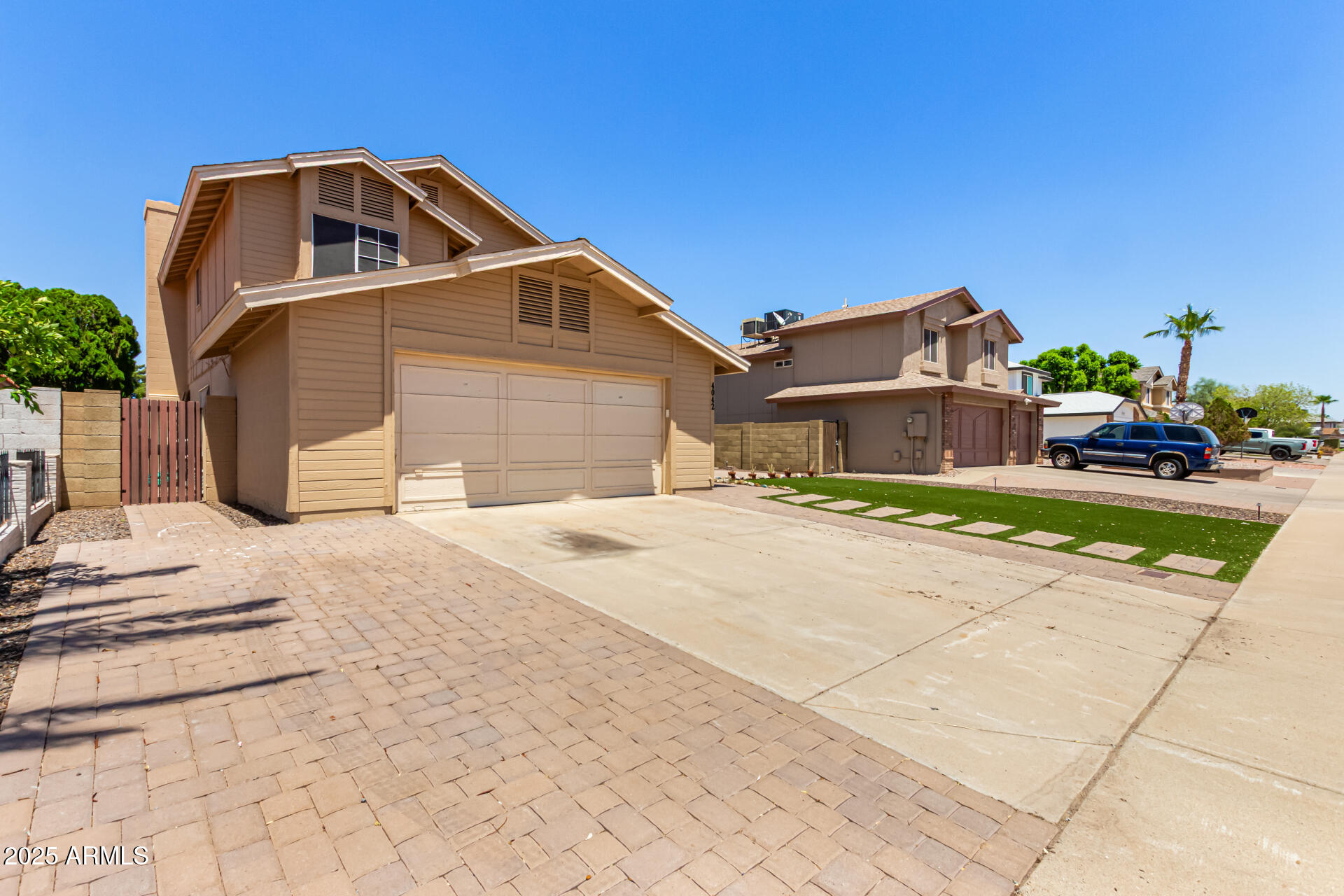 4042 W AVENIDA DEL SOL --