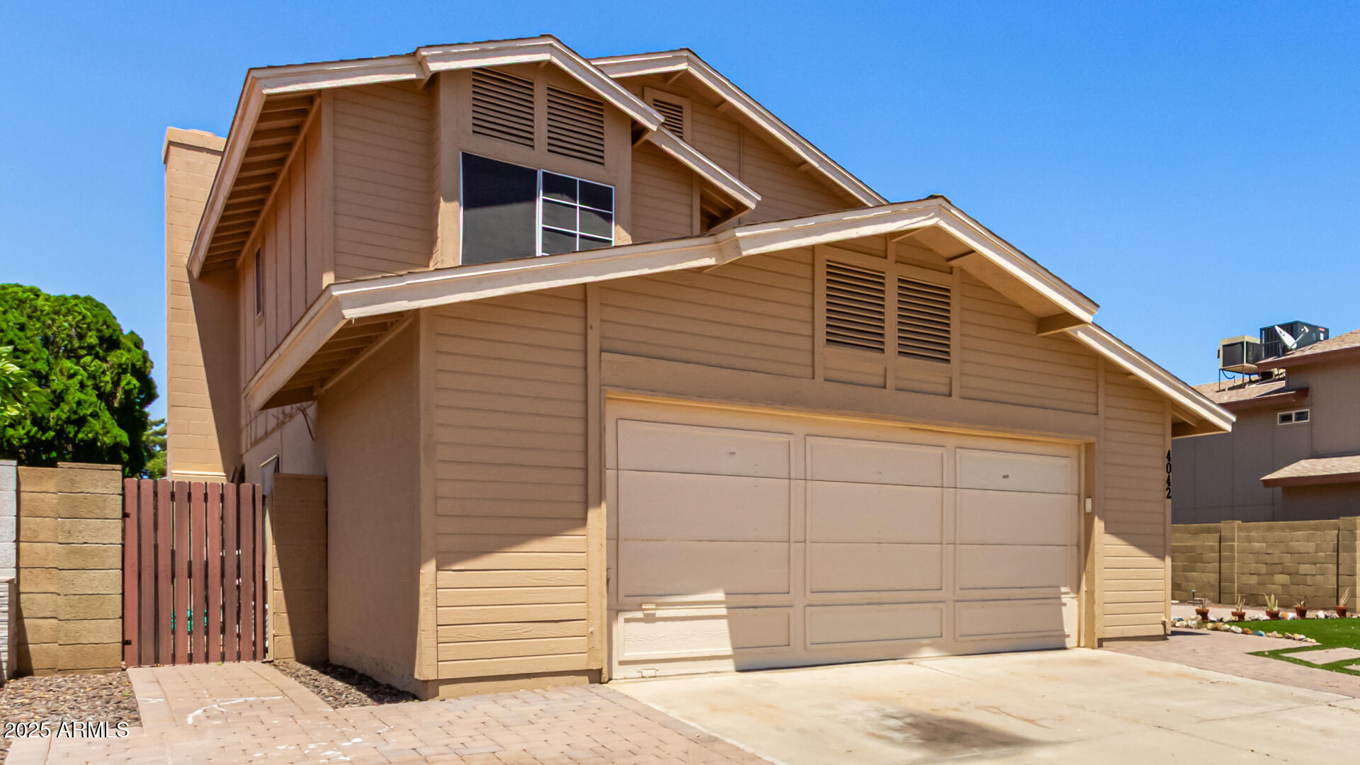 4042 W AVENIDA DEL SOL --