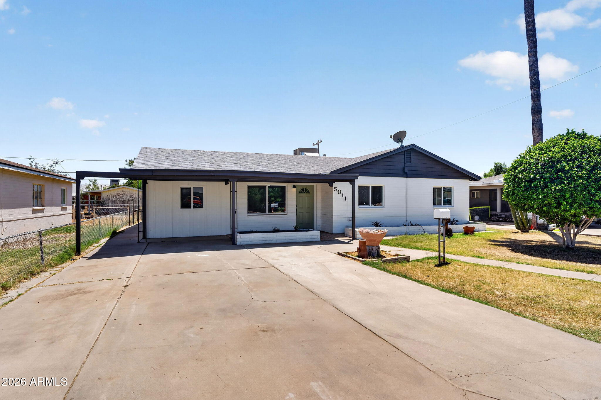 5011 W FLYNN Lane