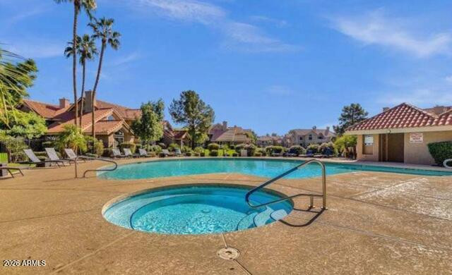 1633 E Lakeside Drive Unit 106