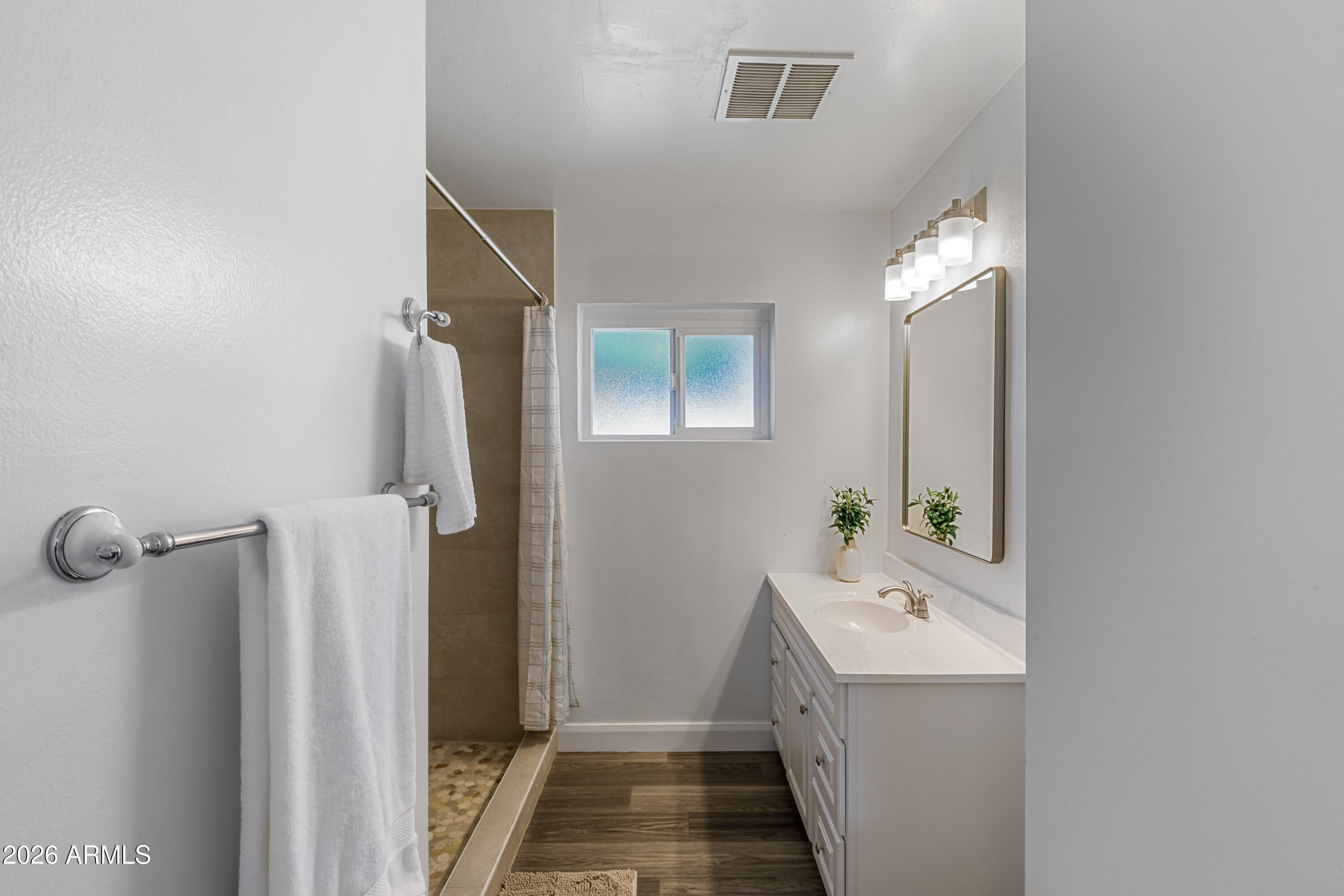 1807 E SAN MIGUEL Avenue