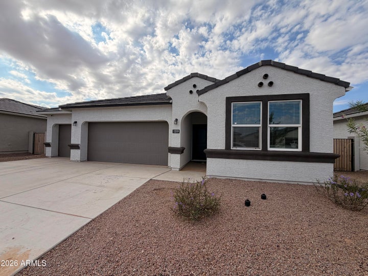 Photo 1 of 53 — 1319 W RAYMOND Avenue, Coolidge, AZ 85128