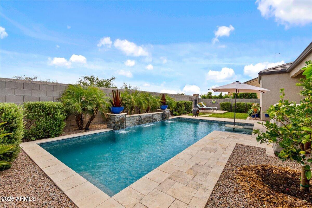 Properties 4 19111 N PICCOLO Drive