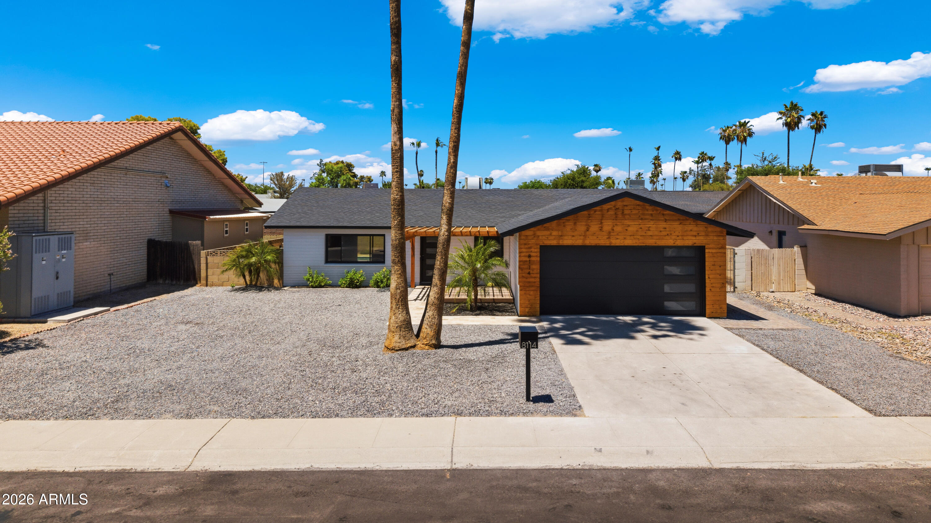 8114 E JACKRABBIT Road