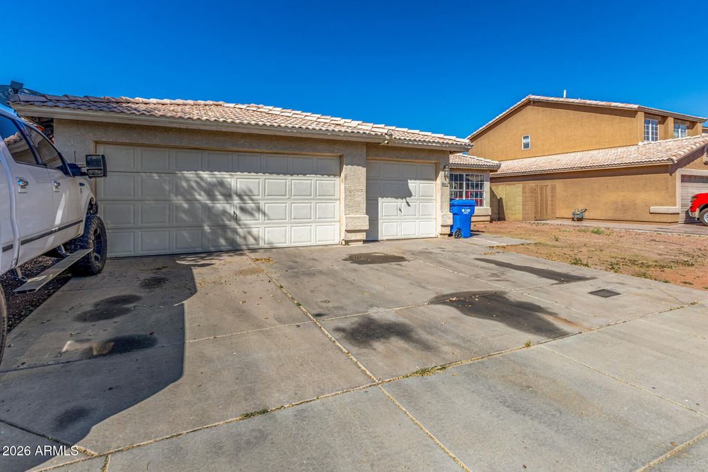 Photo of 8922 W Monte Vista Road, Phoenix, AZ 85037 (MLS # 7001530)