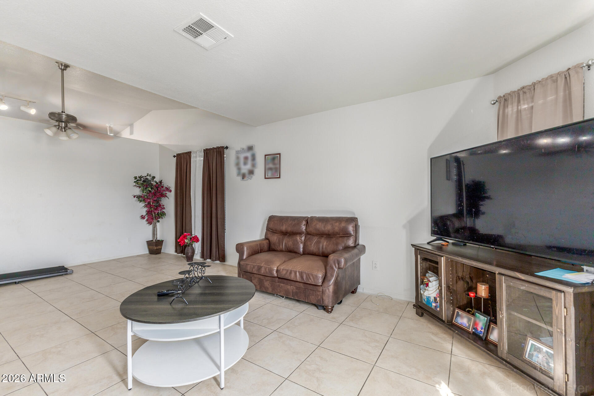 8922 W MONTE VISTA Road