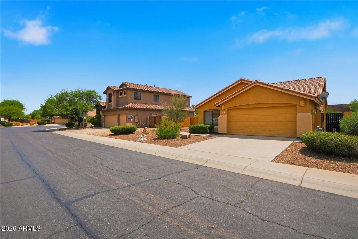 4307 E WILLIAMS Drive