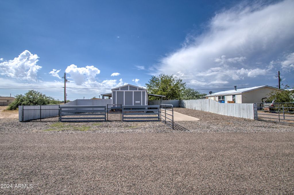 Photo of 3335 W Caballero Drive, Eloy, AZ 85131 (MLS # 6893703)