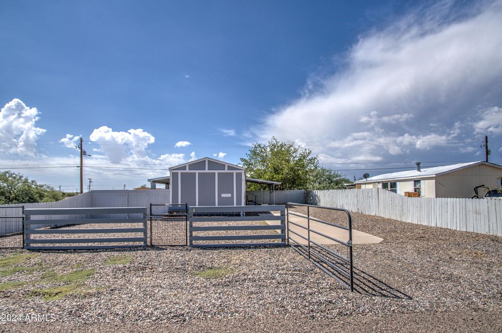 Photo of 3335 W Caballero Drive, Eloy, AZ 85131 (MLS # 6893703)