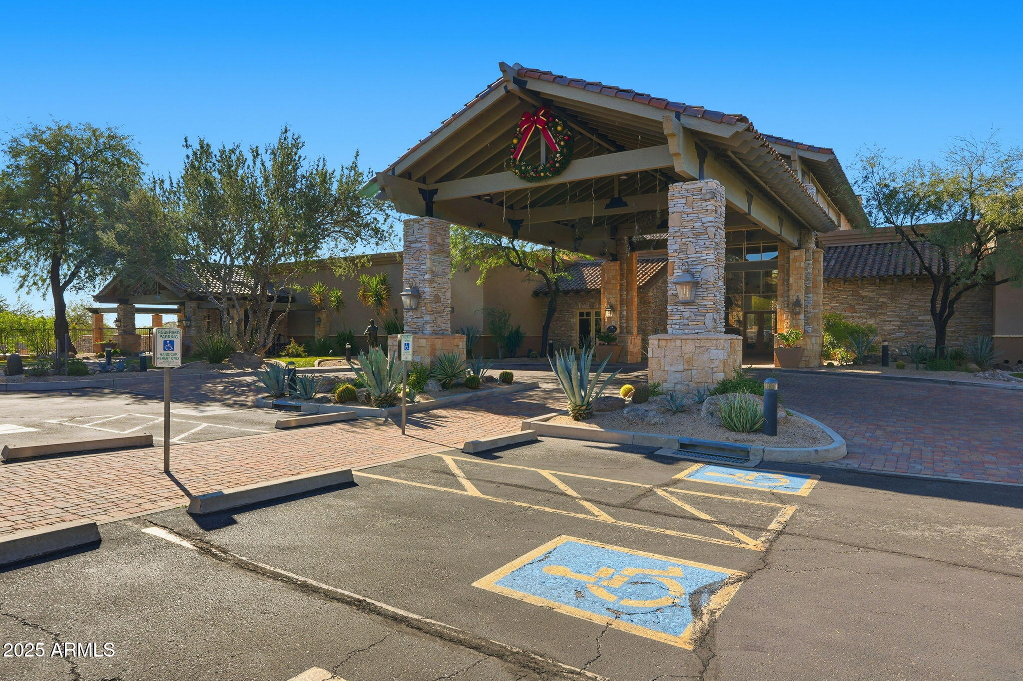 Mesa, Arizona 85207, United States, 3 Bedrooms Bedrooms, ,2 BathroomsBathrooms,Residential,Active,252571