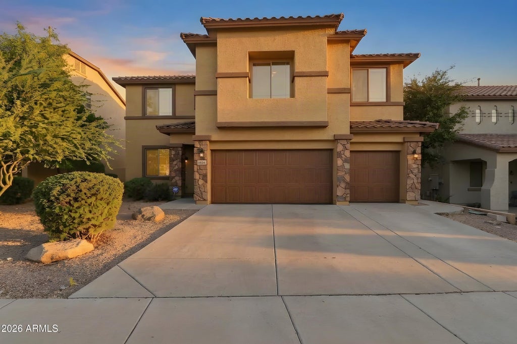 Photo of 9011 W Red Fox Road, Peoria, AZ 85383 (MLS # 7089008)