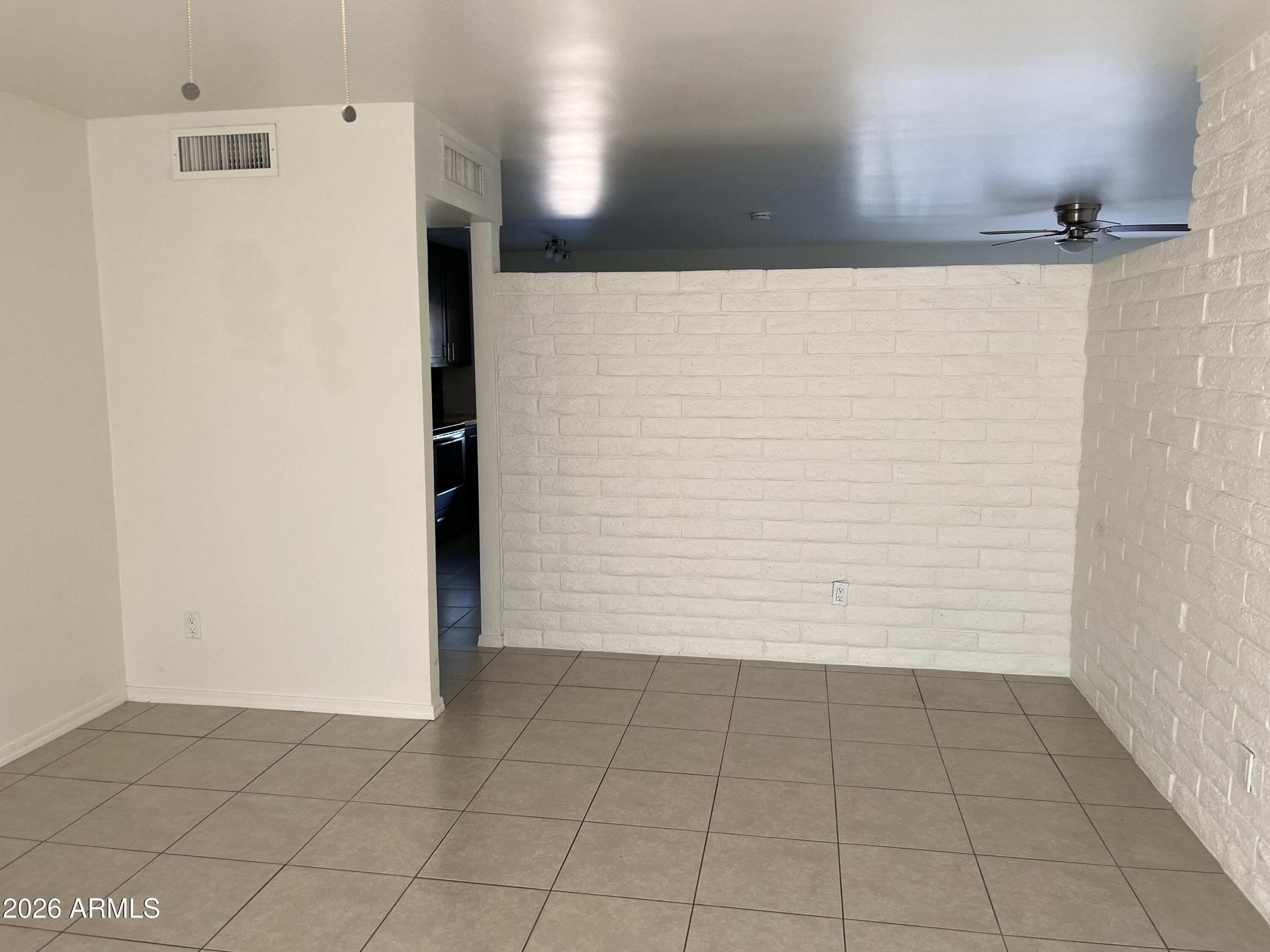 1622 E Del Rio Drive