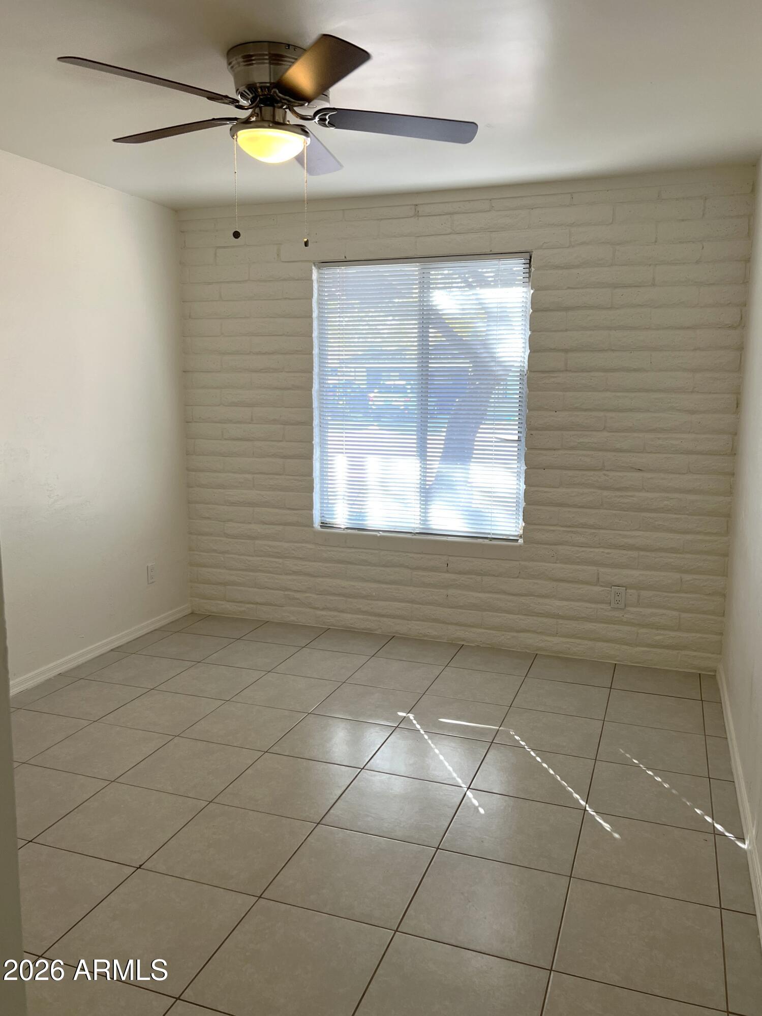 1622 E Del Rio Drive