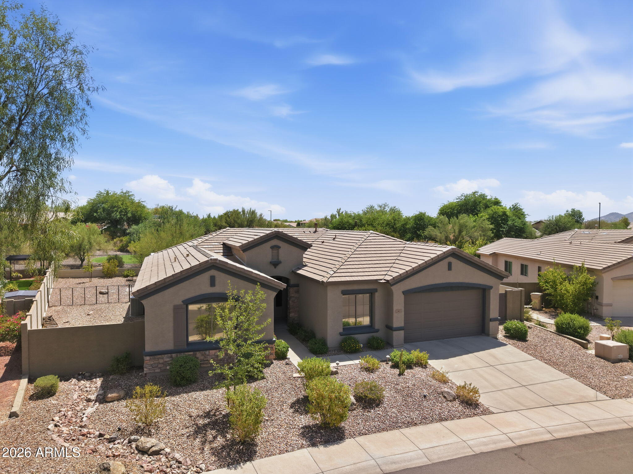 2421 W KIT CARSON Court