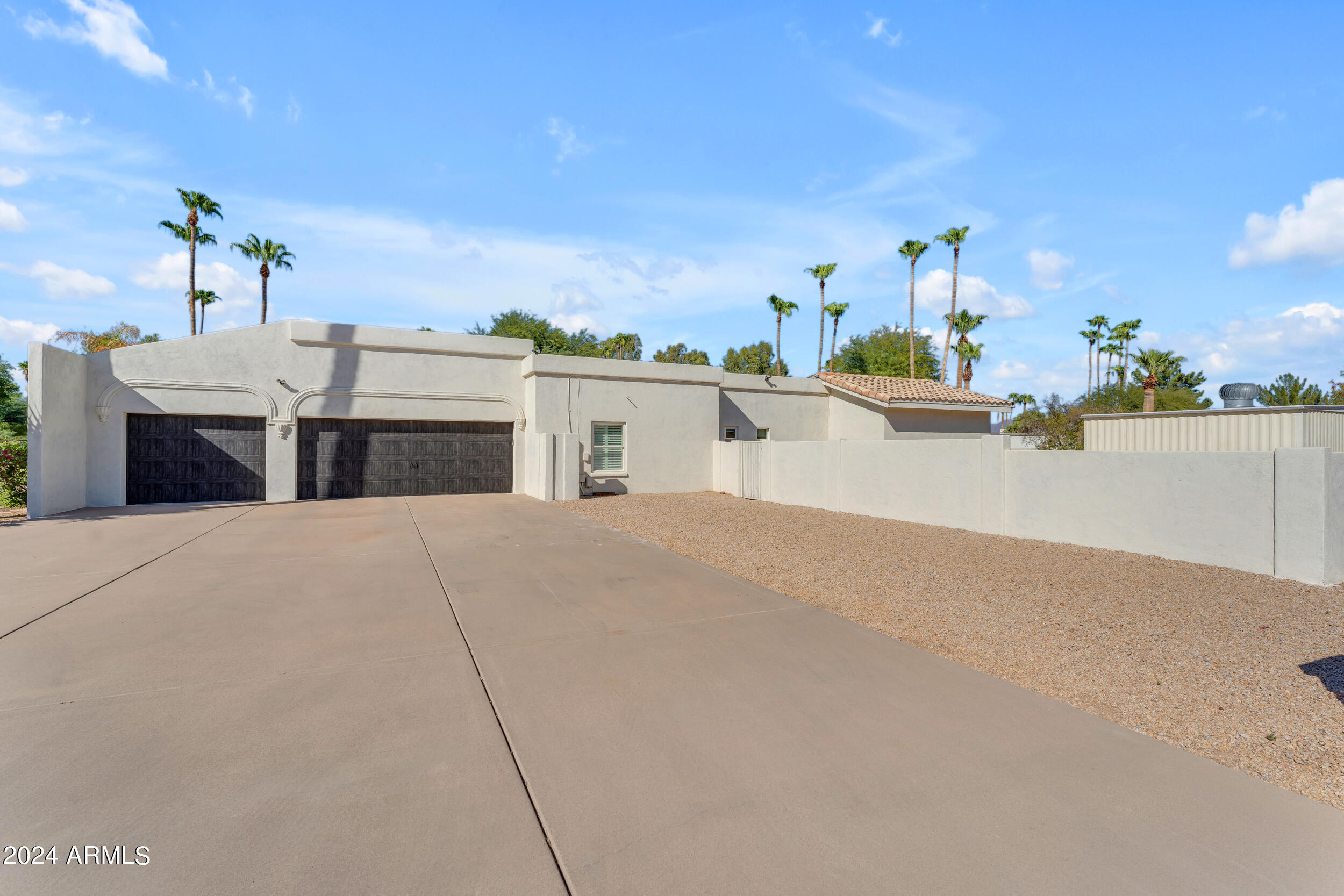 9501 N 52ND Street