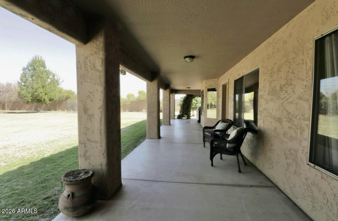 5116 W LA MIRADA Drive