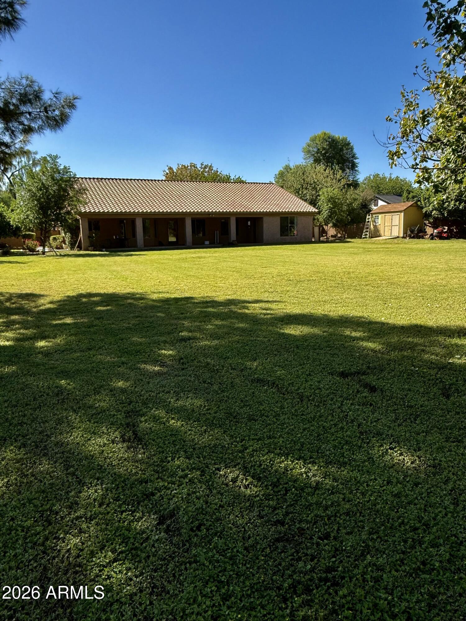 5116 W LA MIRADA Drive