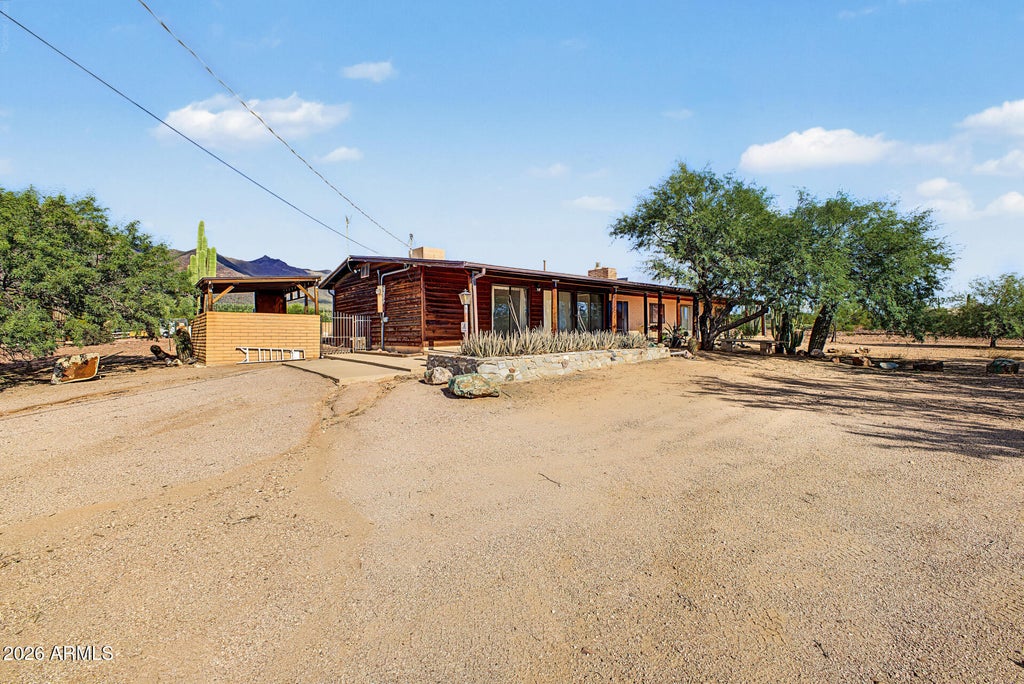Photo of 685 S Holmes Road, Apache Junction, AZ 85119 (MLS # 7091962)