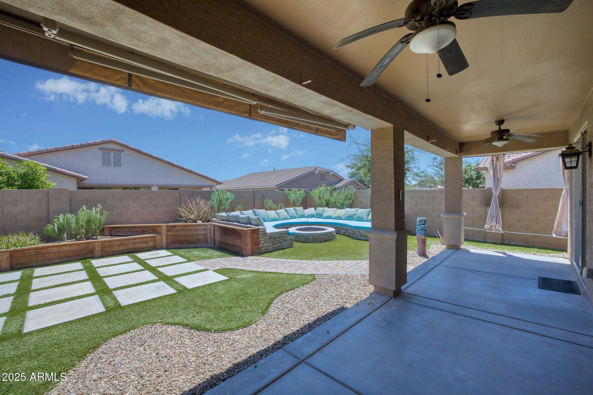 1101 W OLEANDER Avenue