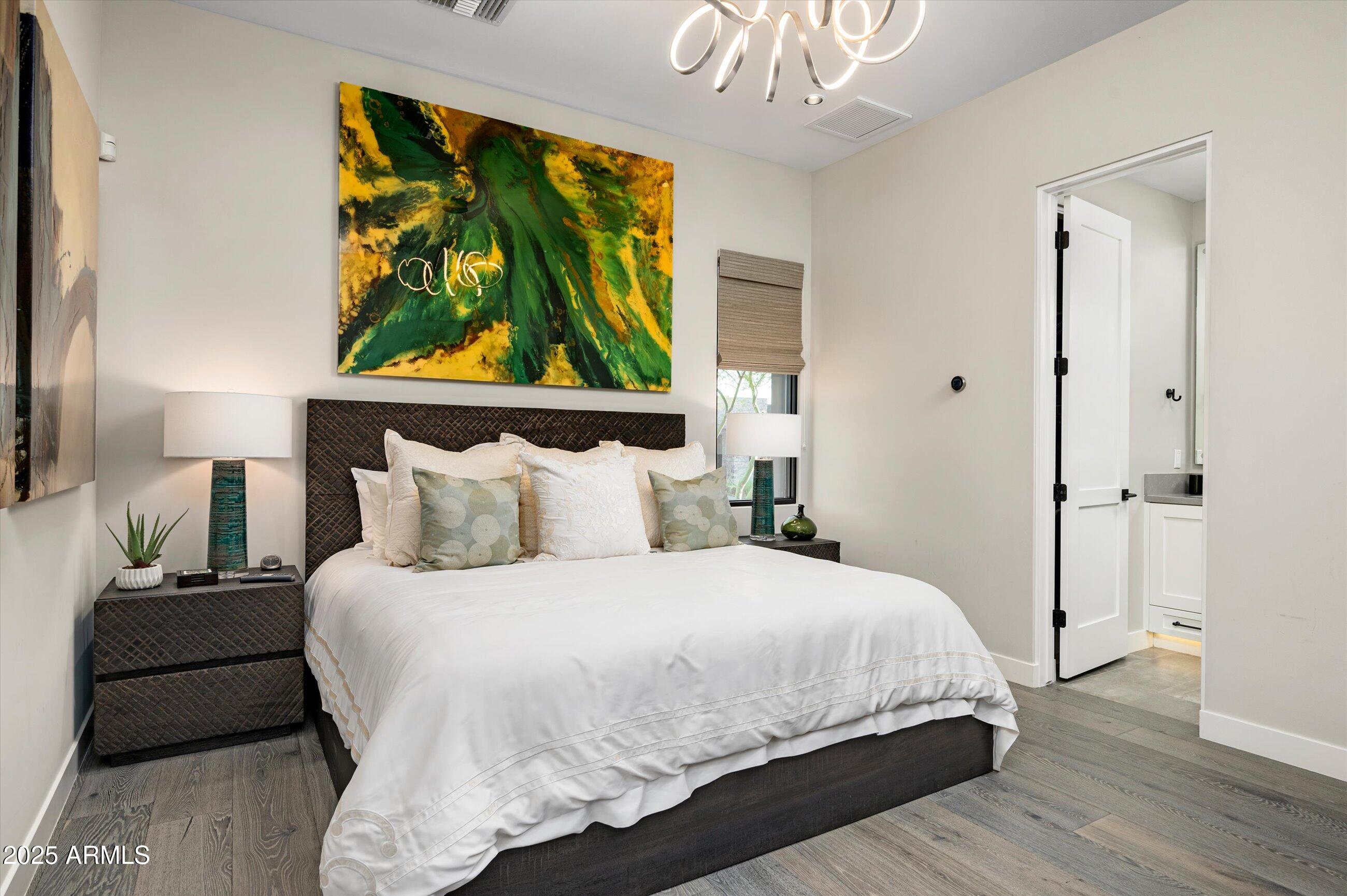 37200 N CAVE CREEK Road 1061