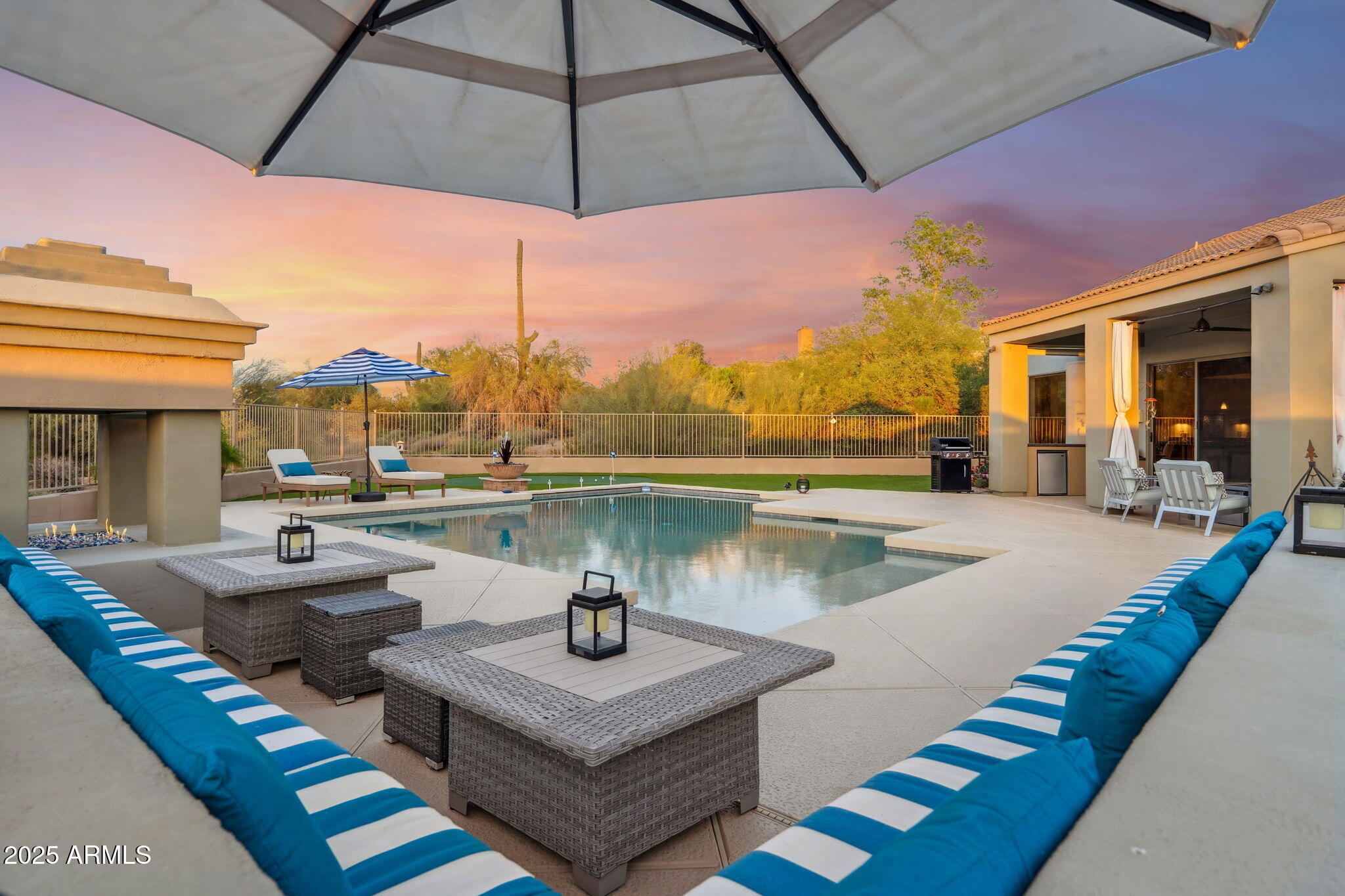 Cave Creek, Arizona 85331, United States, 3 Bedrooms Bedrooms, ,2 BathroomsBathrooms,Residential,Pending,127151