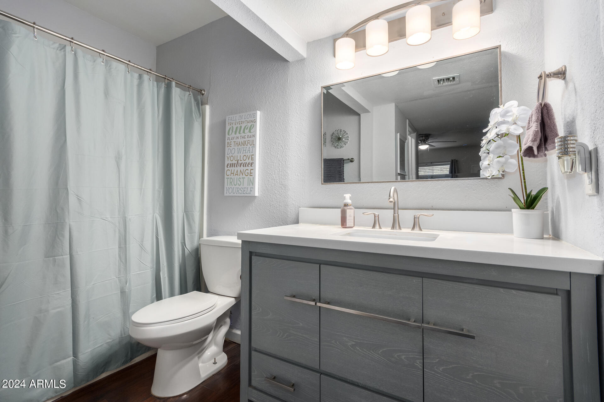 4554 E PARADISE VILLAGE Parkway 267