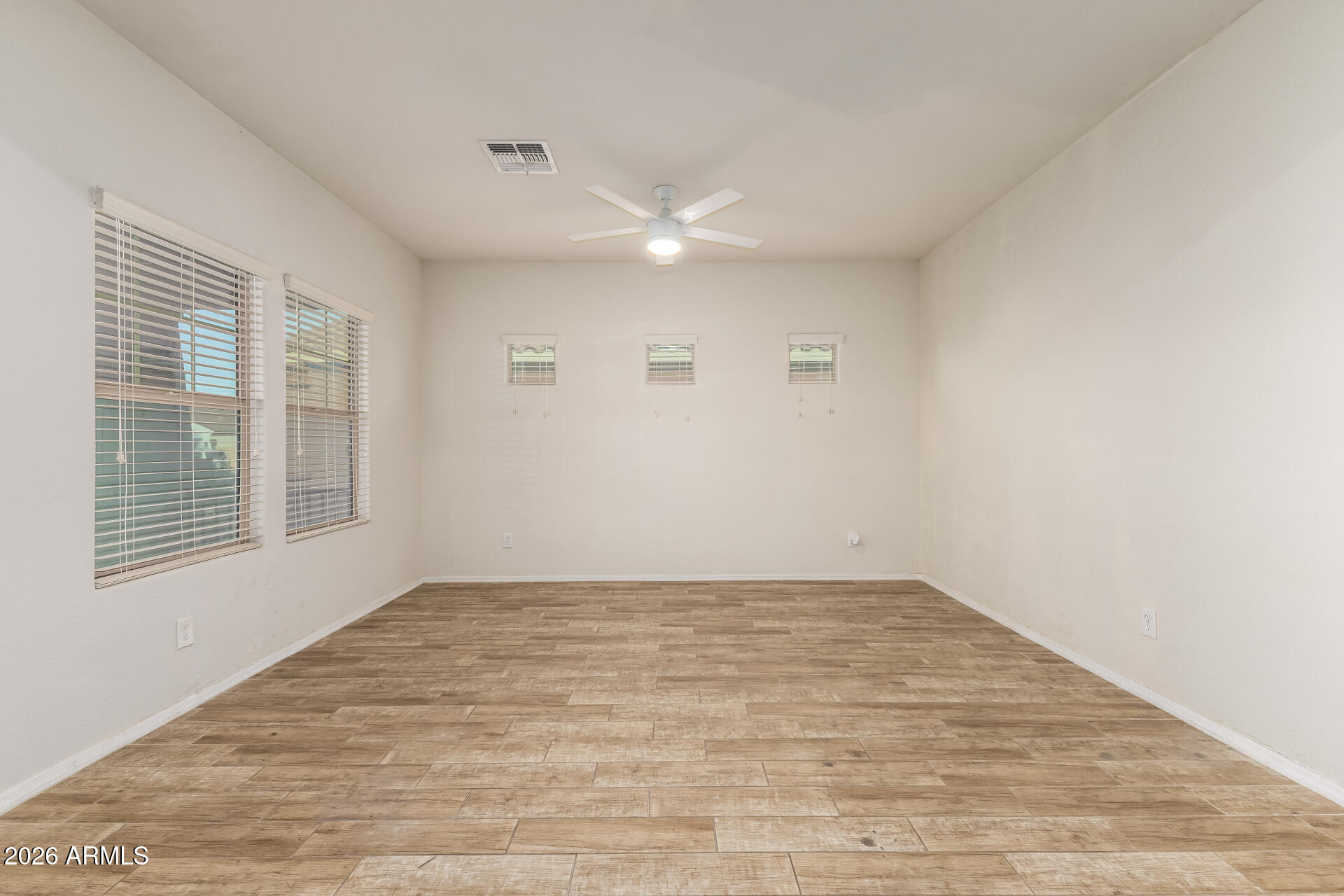 5809 W EUCLID Avenue