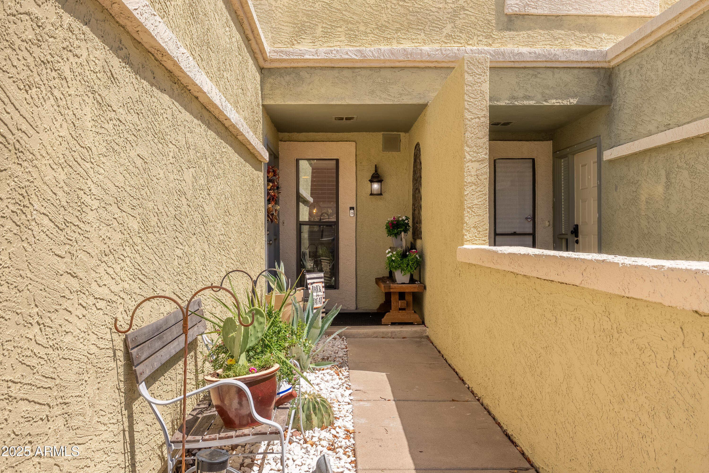 815 E GROVERS Avenue 55