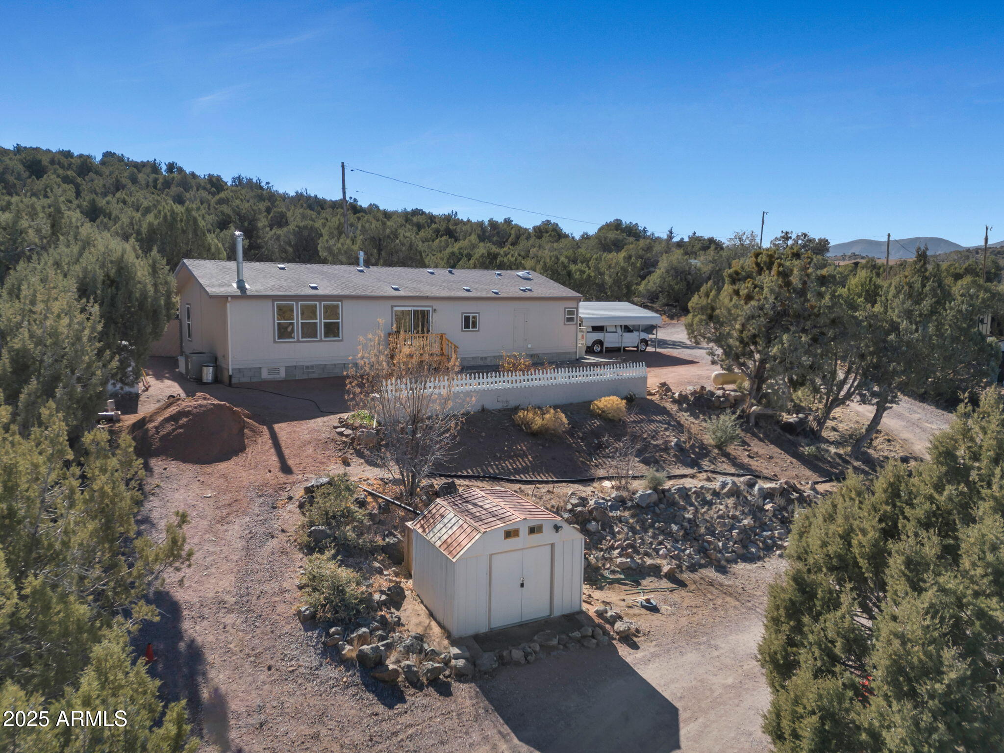 877 W Oxbow Trail