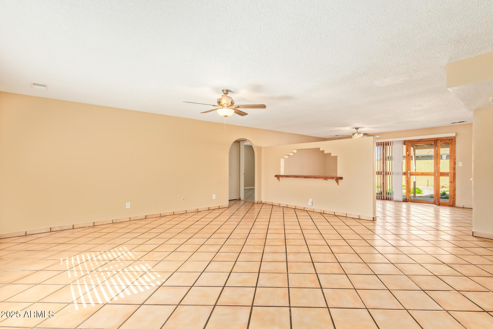 8010 W WESTVIEW Drive