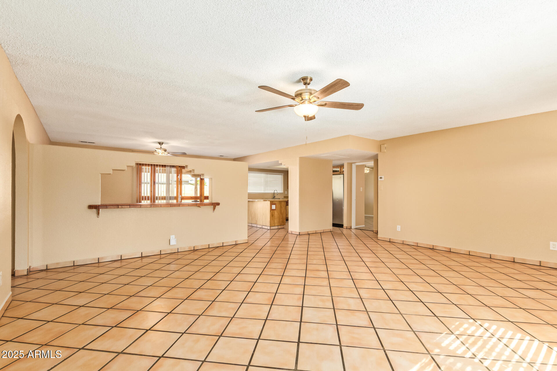 8010 W WESTVIEW Drive