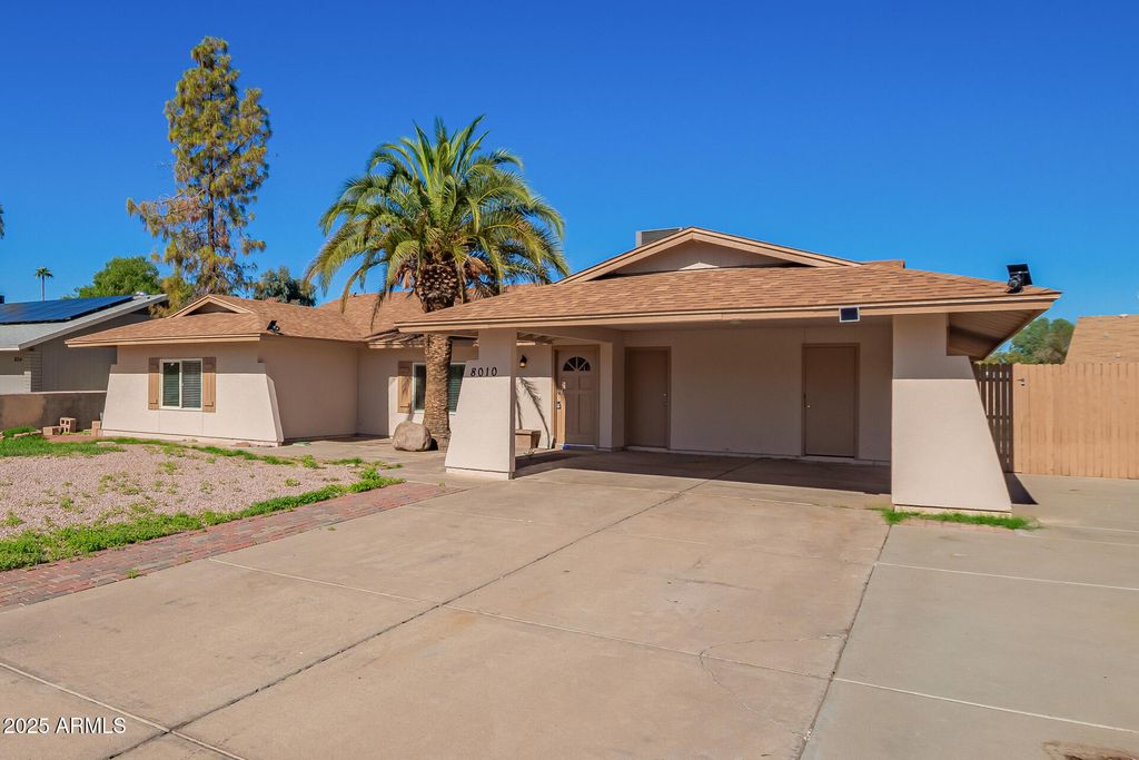 Photo of 8010 W Westview Drive, Phoenix, AZ 85033 (MLS # 6935326)