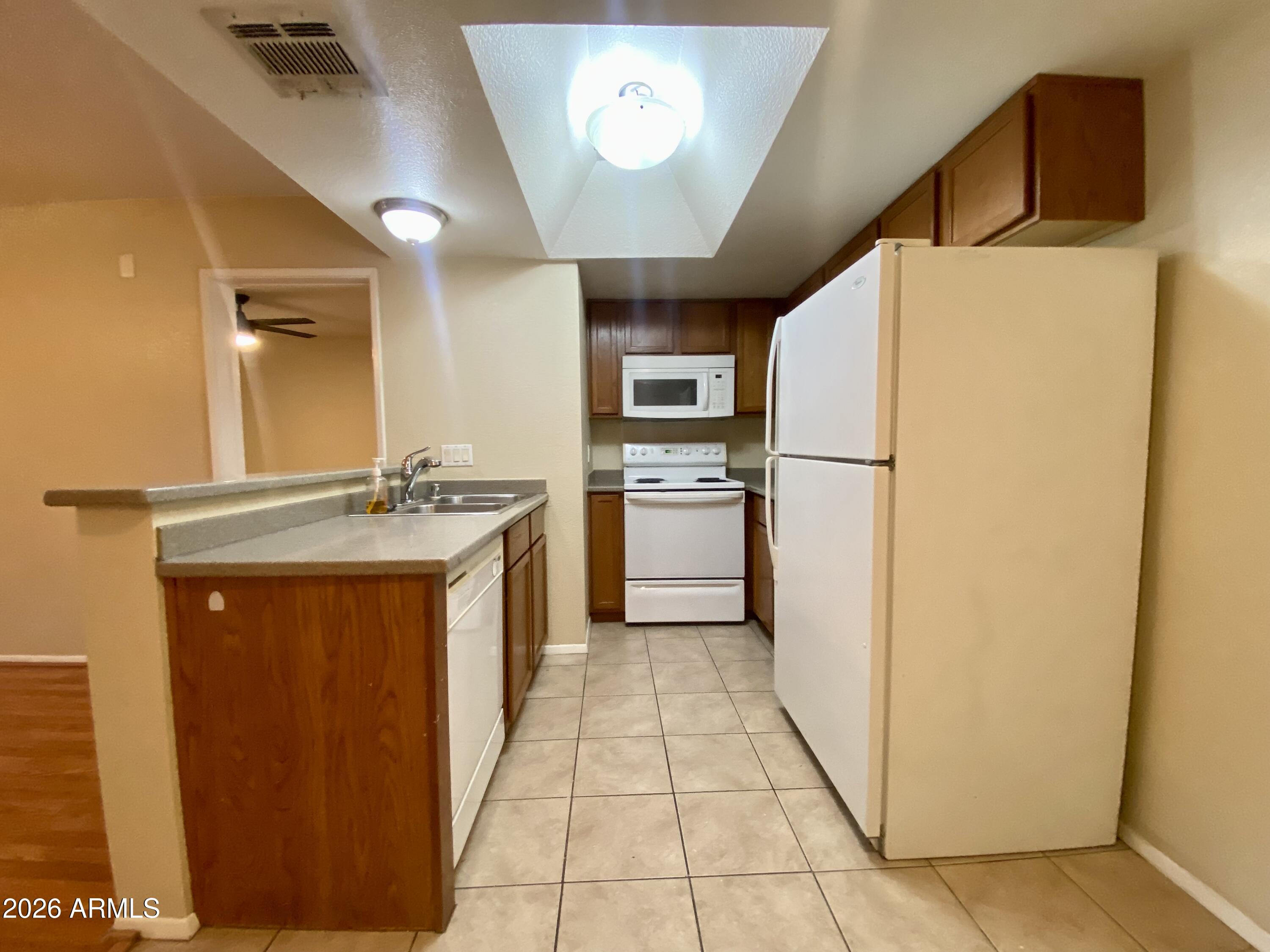 1720 E THUNDERBIRD Road 1100