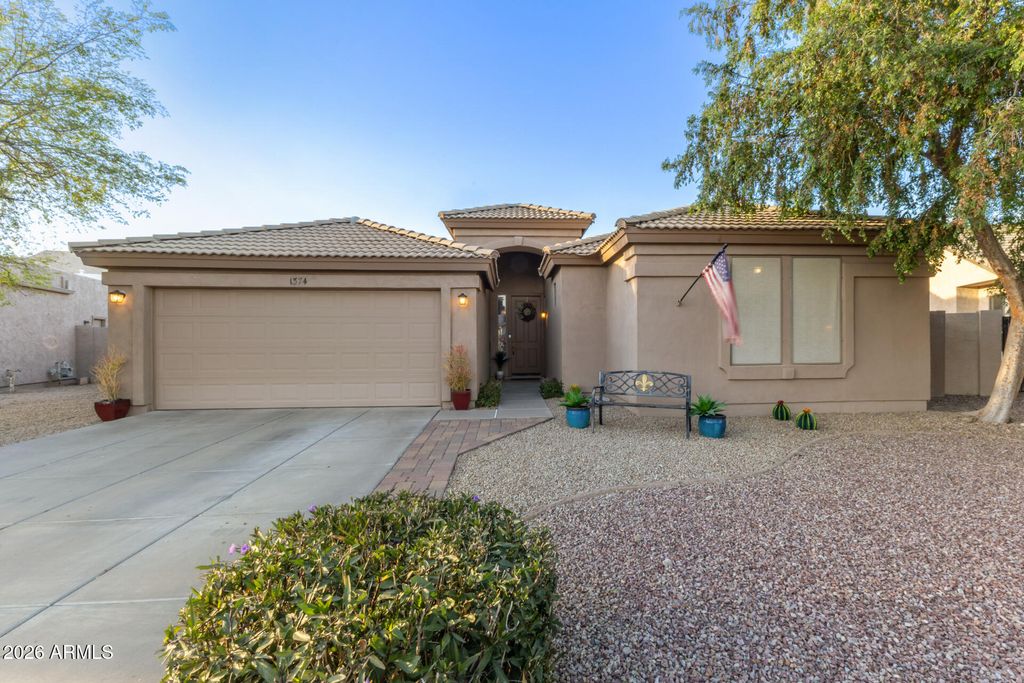 Photo of 1374 E Morelos Street, Chandler, AZ 85225 (MLS # 6995080)