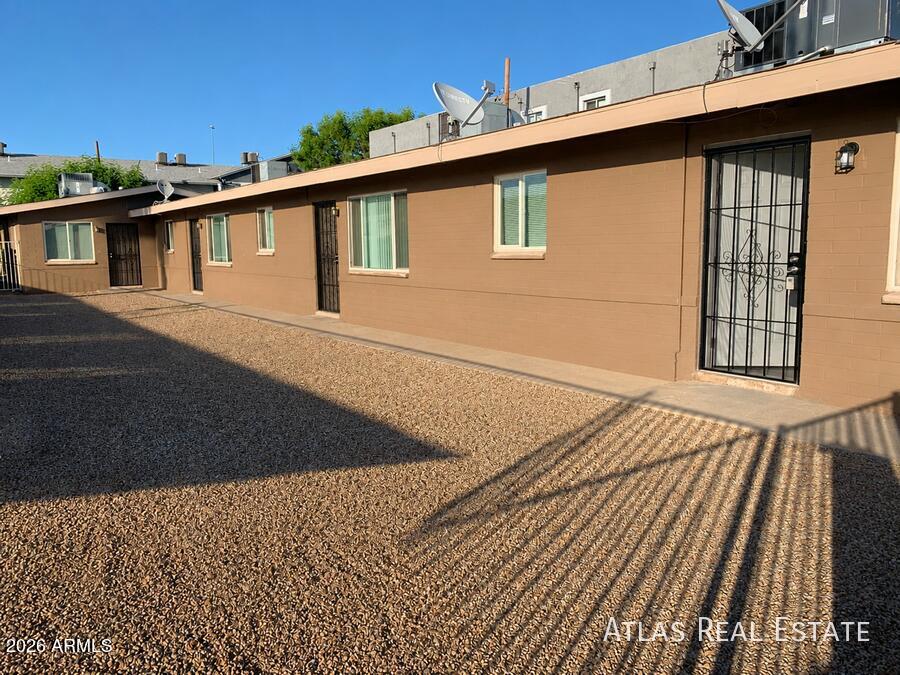 2512 W OCOTILLO Road 3