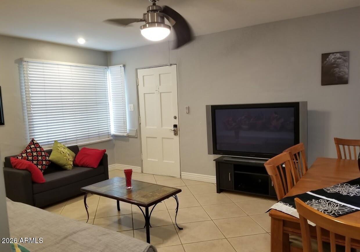 830 N 6TH Avenue