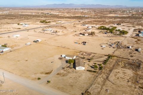 A home in Tonopah