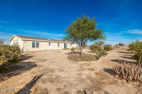 A home in Tonopah